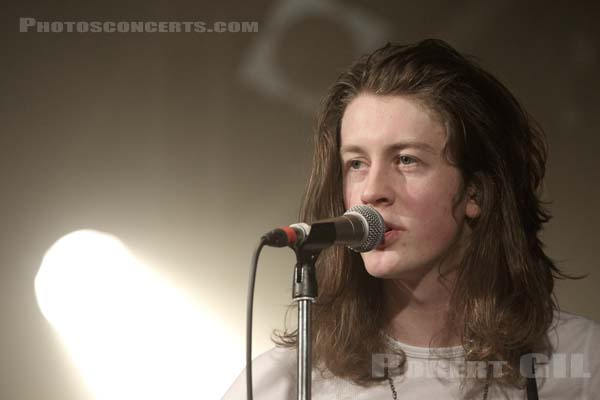 BLOSSOMS - 2017-02-07 - PARIS - Point Ephemere - 